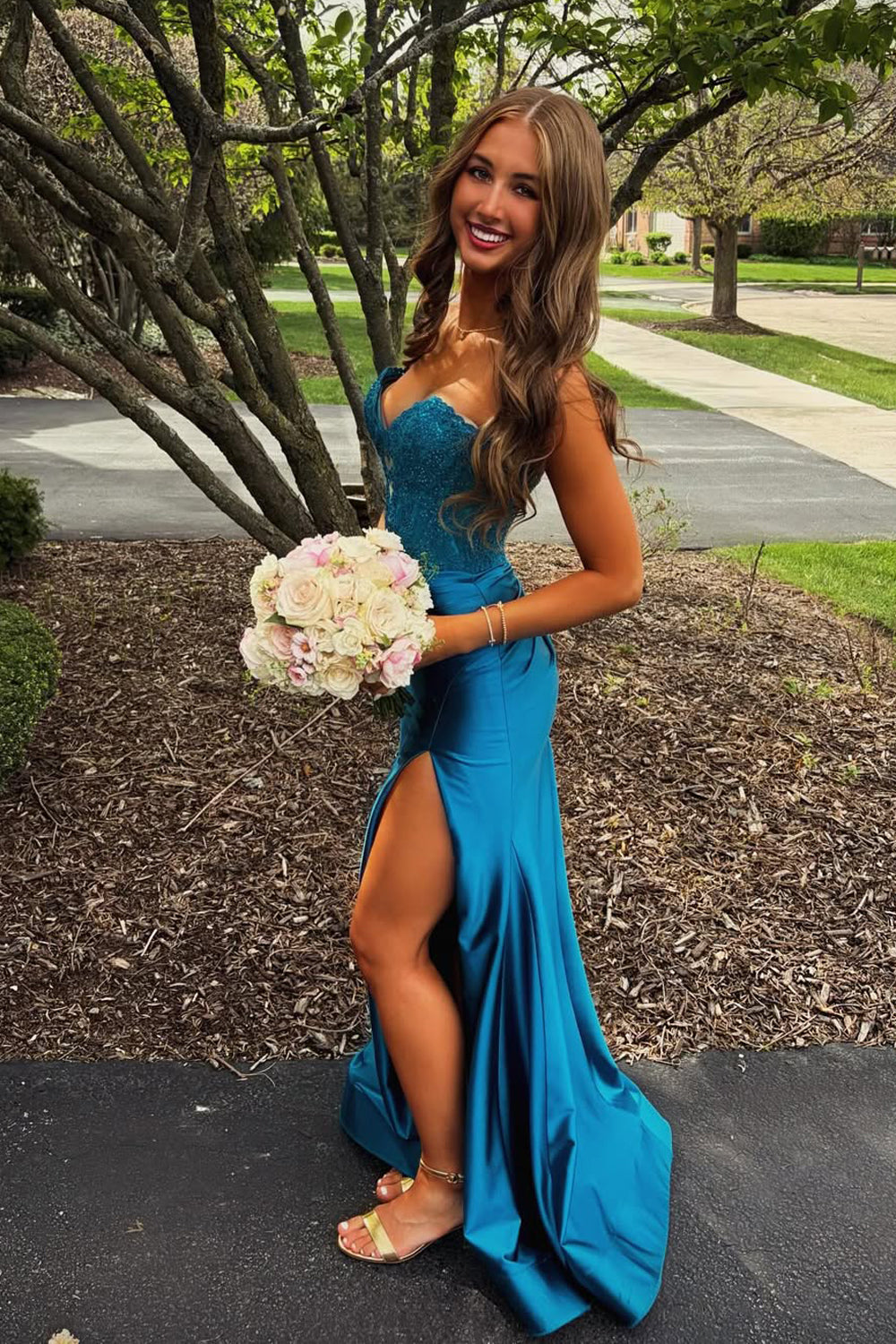 Unqiue Mermaid Strapless Satin Prom Dress with Appliques JP070871