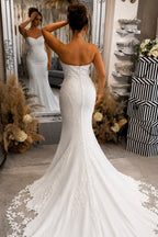 Elegant Mermaid Scoop Neck Satin Wedding Dresses with Appliques JP070935