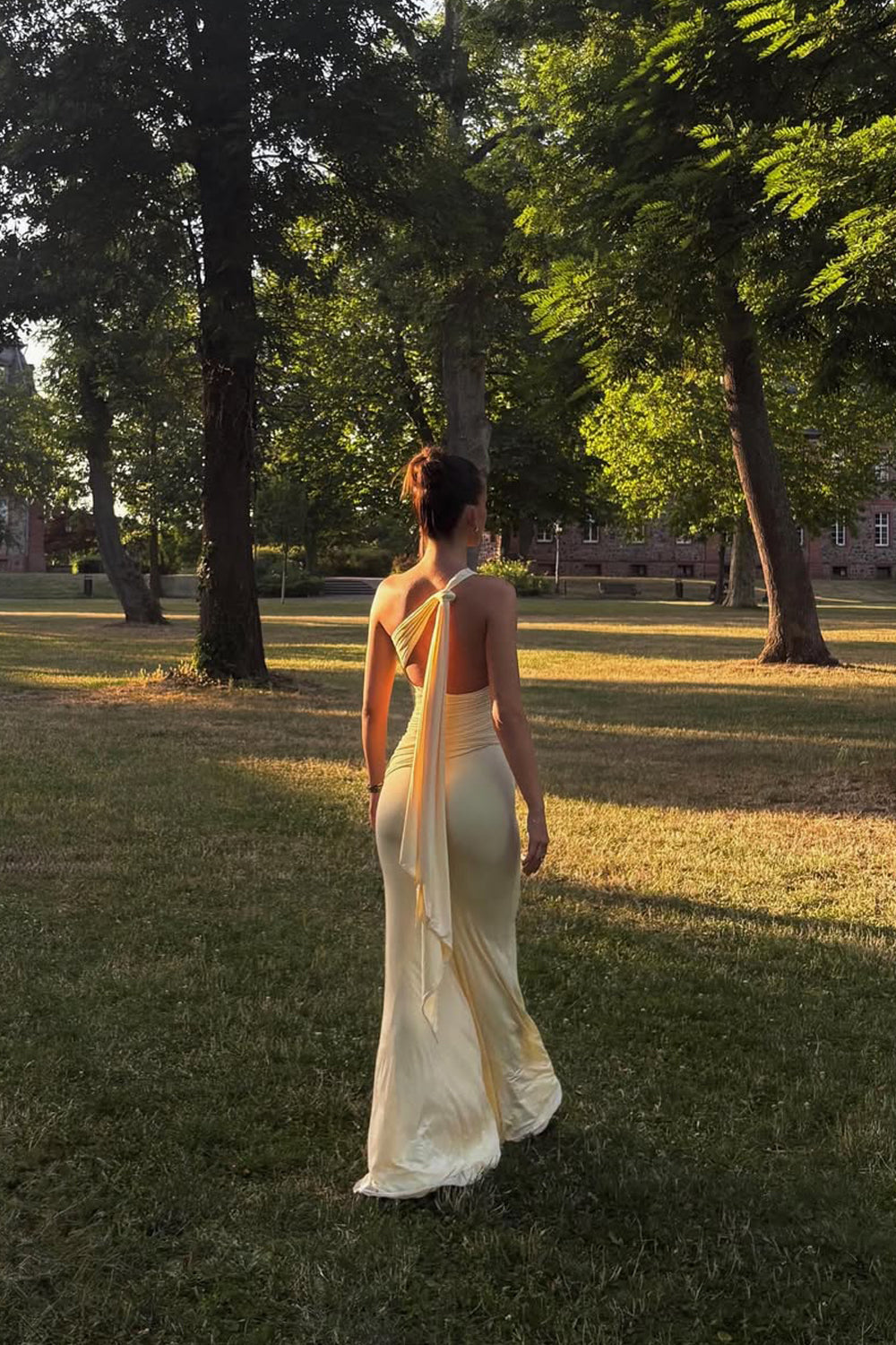 Mermaid One Shoulder Daffodil  Stretch Satin Long Dresses Formal Dresses JP070801