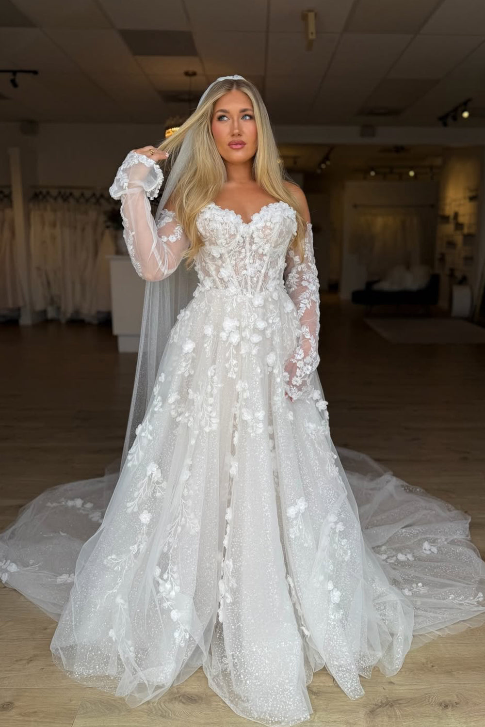 A Line Sweetheart Tulle Wedding Dresses with Appliques JP26070876