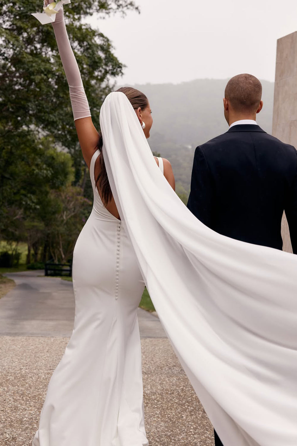 Mermaid Elegant Boat Neck Elastic Satin Wedding Dresses JP070909