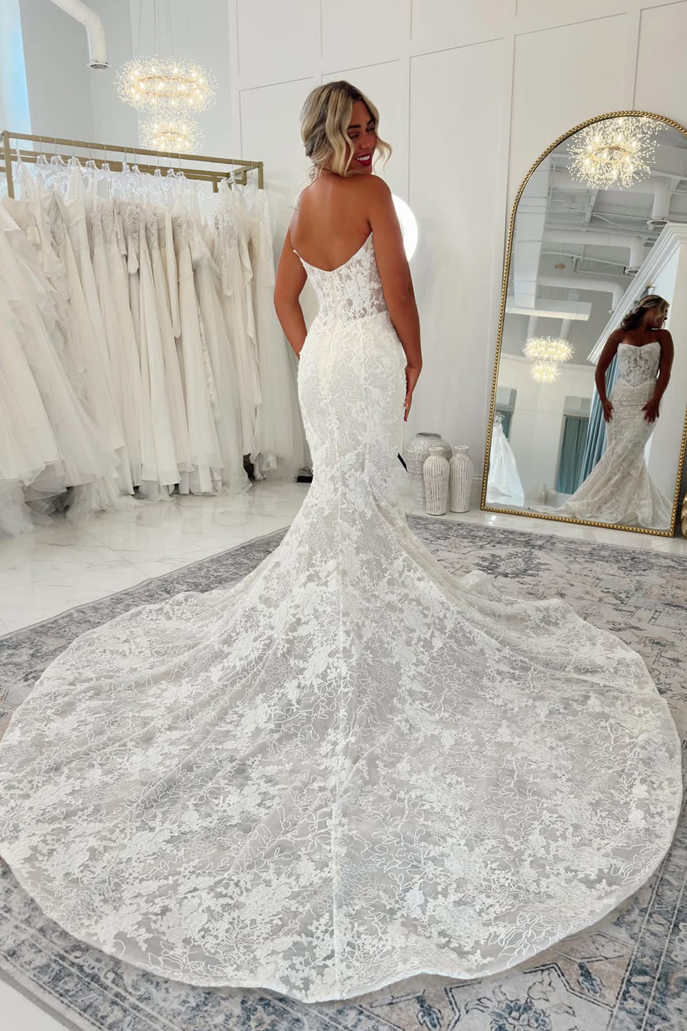Lace Mermaid Strapless Wedding Dresses with Appliques JP070934