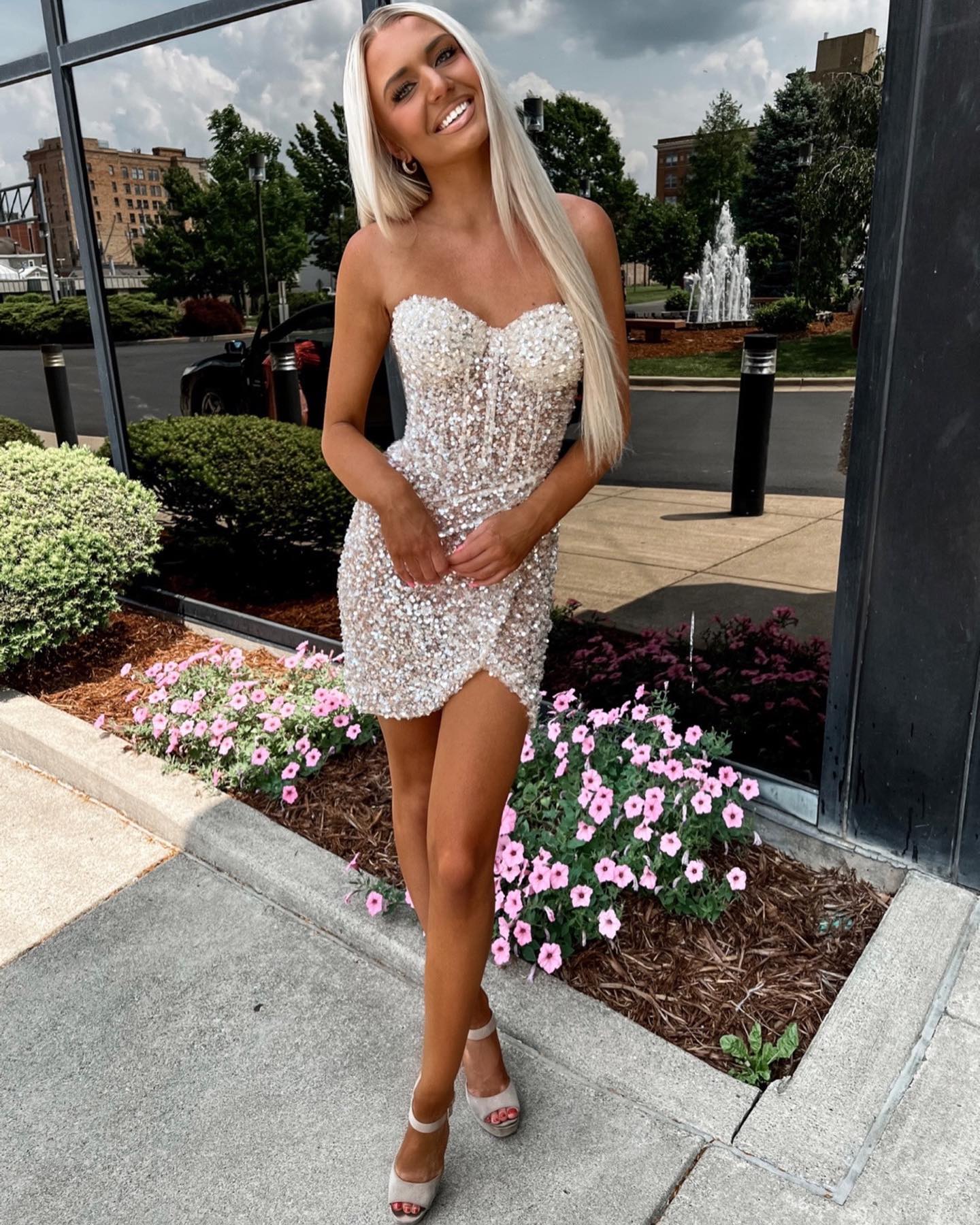 Tight Sweetheart Sequins Short Homecoming Dress JP082704