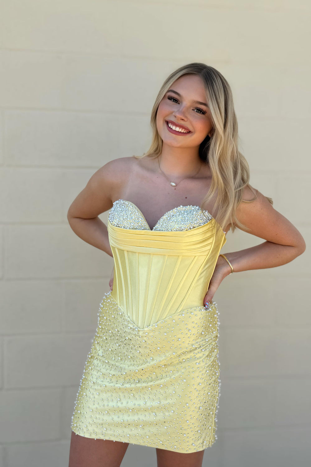 Sparkly Tight Sweetheart Satin Short Homecoming Dresses with Beading JP072214