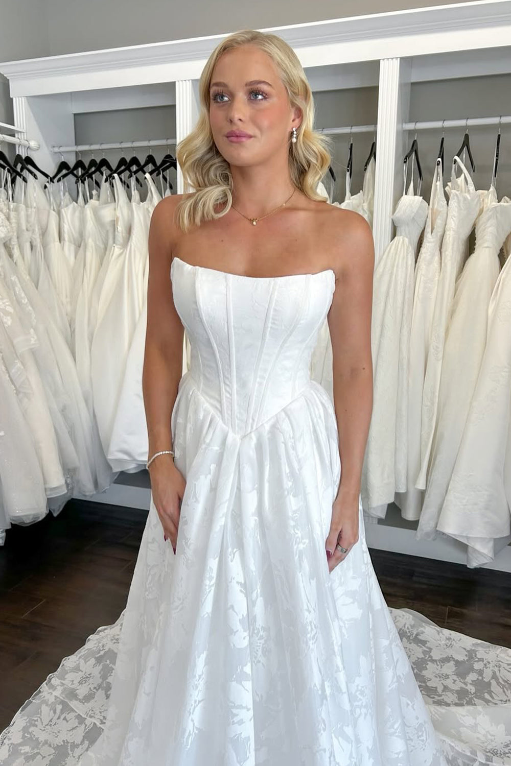 A Line Strapless Chiffon Wedding Dresses with Appliques JP070927